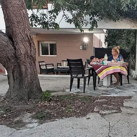 Casa Maximo En Con Patio Y Aparcamiento *