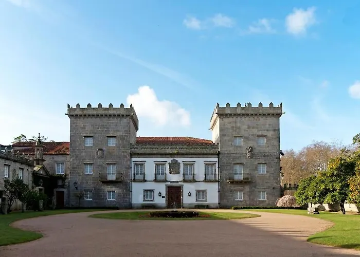 Casa Maximo En Con Patio Y Aparcamiento Nyaraló