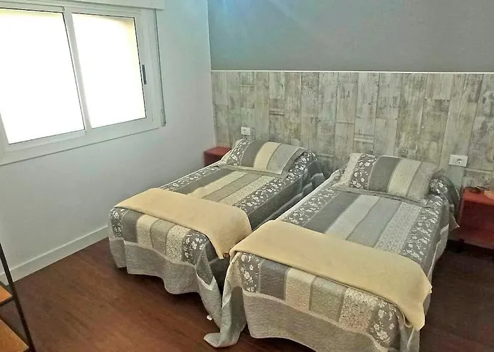 Casa Maximo En Con Patio Y Aparcamiento * Vigo